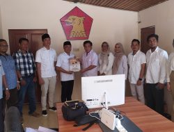 Muhamad Mukhlis Serahkan Berkas Pendaftaran Bacalon Bupati Seruyan ke DPC Gerindra 