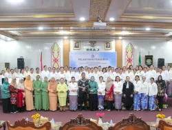 Pj Bupati Hadiri Pelantikan Pengurus DPC PWKI Seruyan