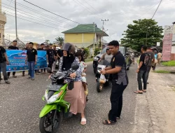 Polisi Remaja Polres Seruyan Berbagi Takjil